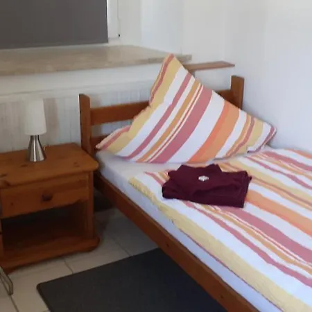 Einladene Mit Aussengastronomie Bed & Breakfast Schmidmuhlen